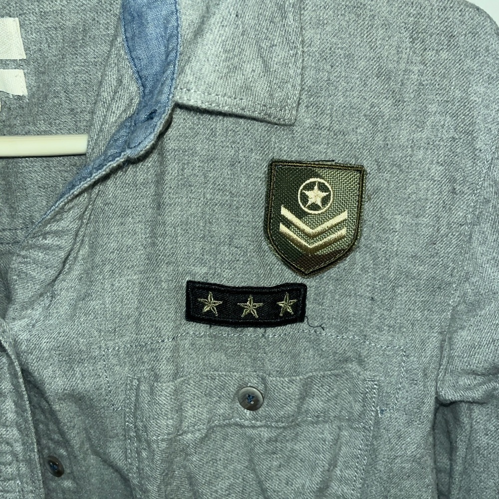 Treasure and Bond Gray Button-Up Shirt